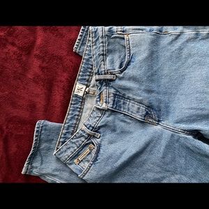 Calvin Klein Mom Jeans